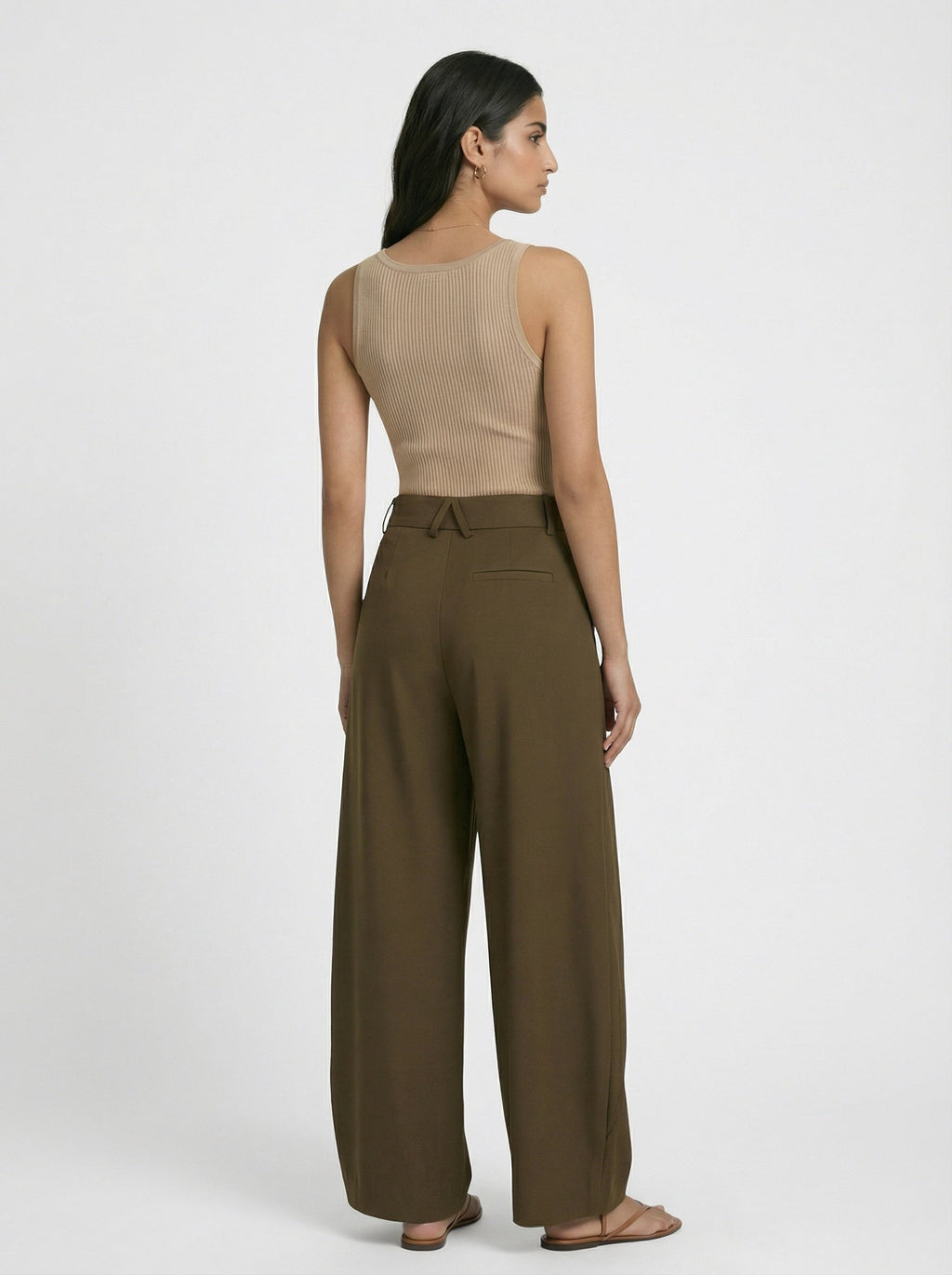 Sloane Signature - Le Pantalon Large à Plis Profonds Femme