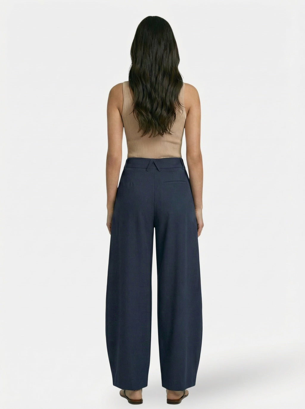 Sloane Signature - Le Pantalon Large à Plis Profonds Femme